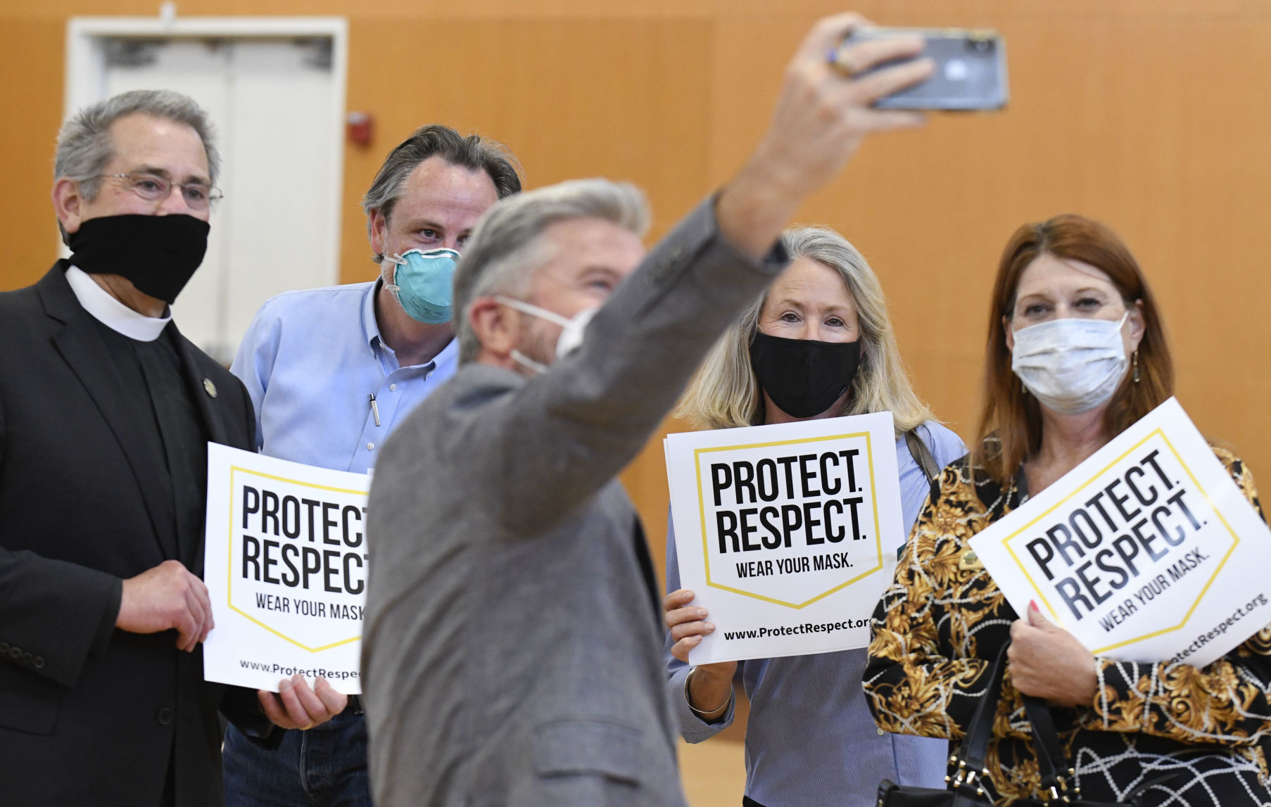052020 Mask campaign 03.jpg